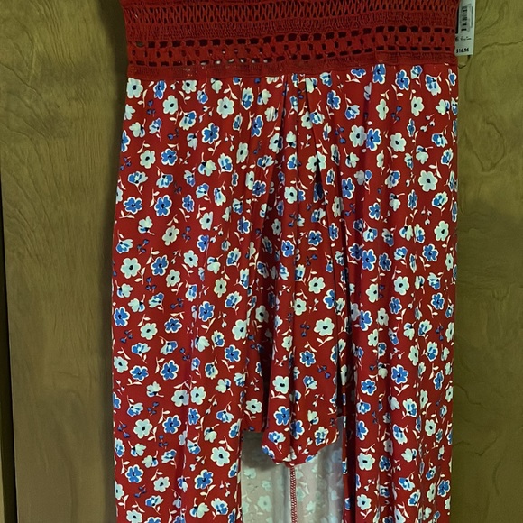 No Boundaries. Red Maxi Romper. Brand new with tags! Medium 7-9 - Picture 3 of 4